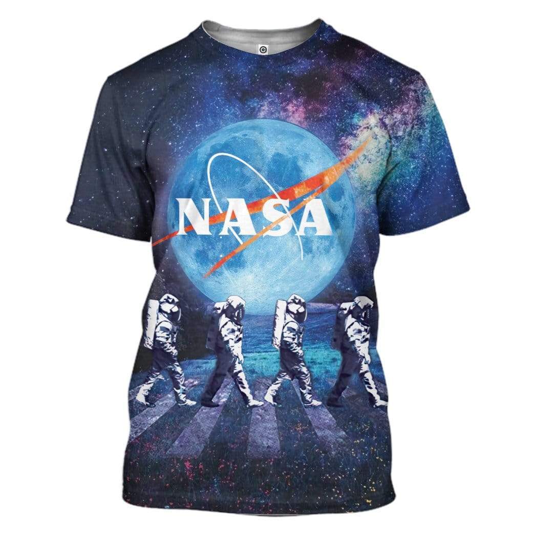 Astronauts Walking In Space T-Shirt