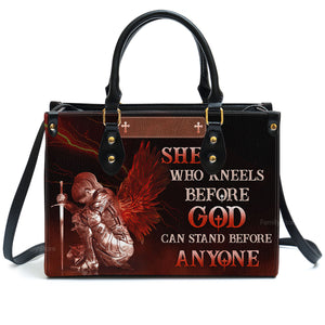 Who Kneels Before God Can Stand Before Anyone - Scripture Gifts For Women Of God - Personalized Leather Handbag With Handle - AT4081428