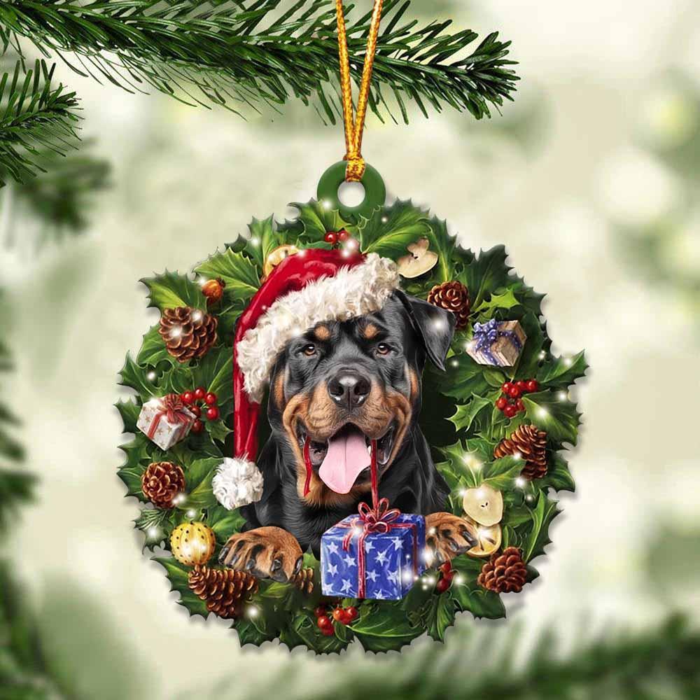 Rottweiler And Christmas Ornament - Gift For Dog Lover